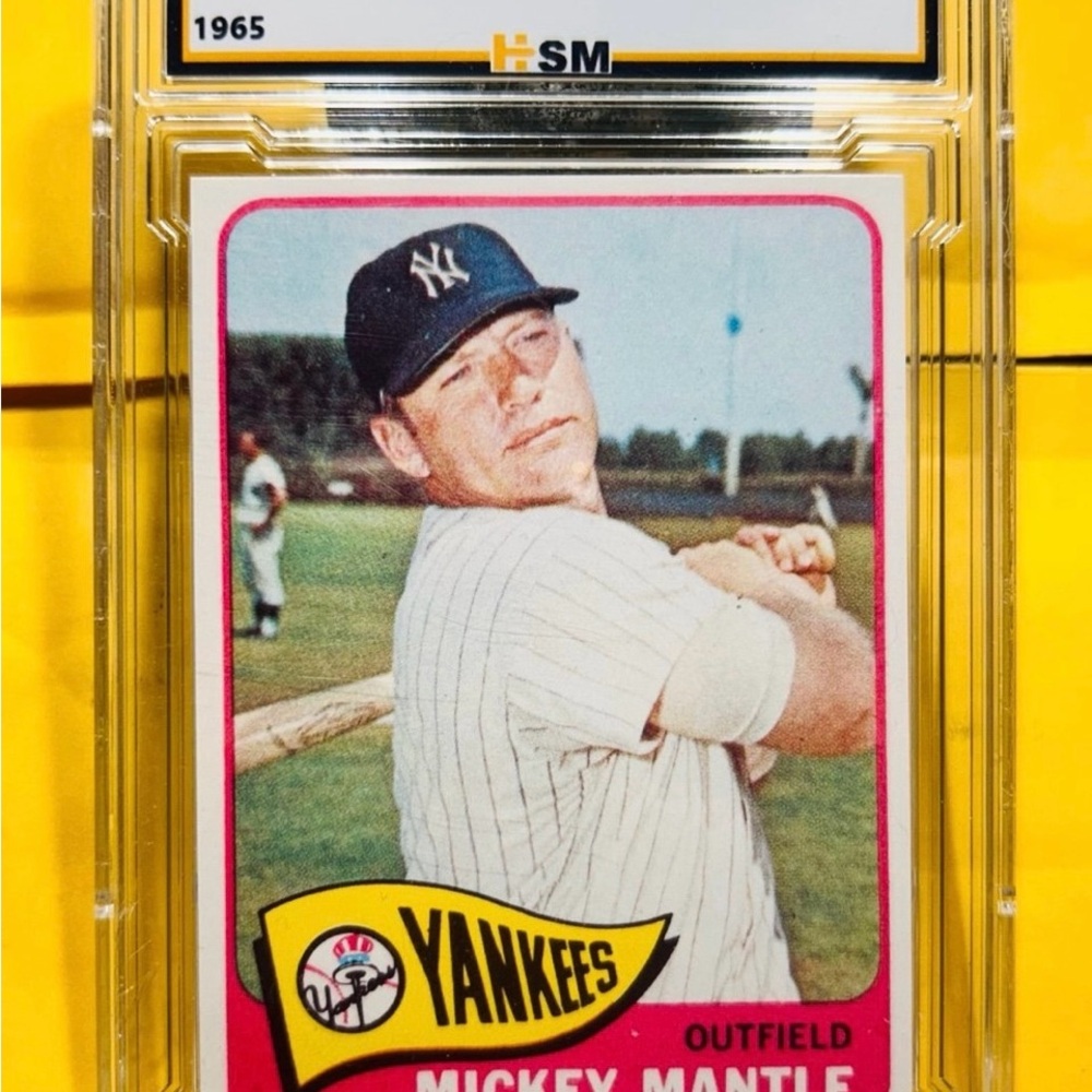 1965 MICKEY MANTLE YANKEES RARER SPORTS MEMORABILIA NOVELTY CARD in MINT COND.!!